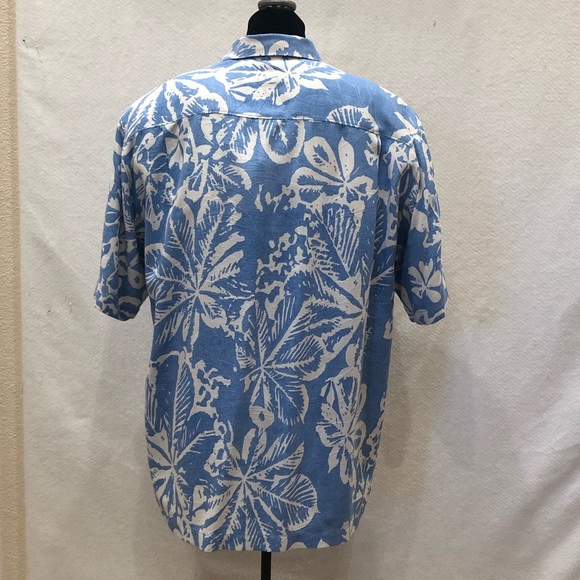 EUC Tommy Bahama silk blue and white print shirt. - Picture 2 of 5